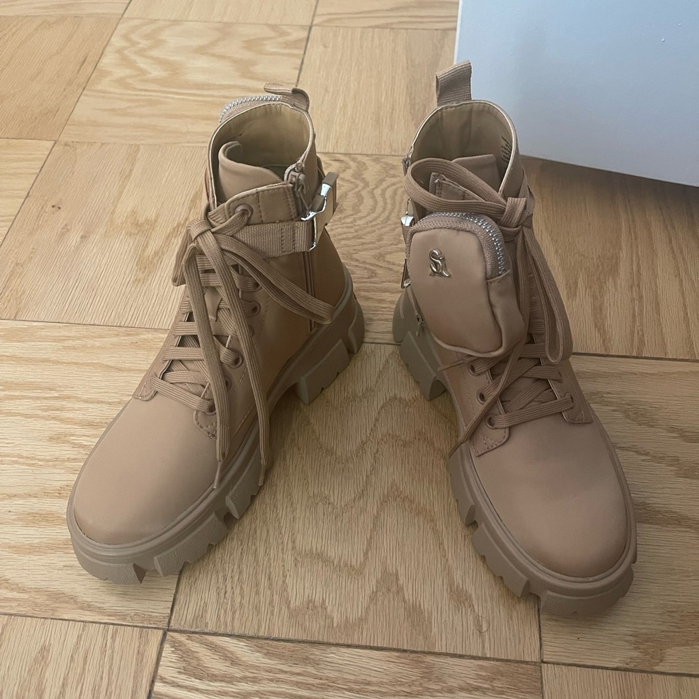 Steve madden combat boots